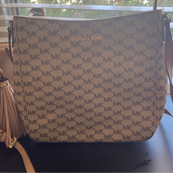 🚨 SOLD 🚨 - Picture 1 of 1